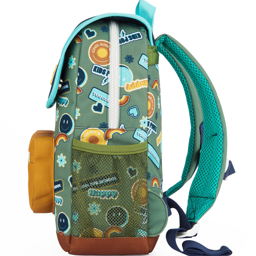 Zijkant van de Hello Hossy schoolrugzak met een groen mesh zijvak en gewatteerde schouderband.
