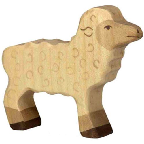 Holztiger houten dierenfiguur van een lam met beige kleur en gesneden textuur.