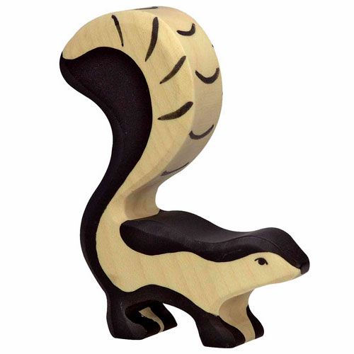 Holztiger houten dierenfiguur van een stinkdier met zwarte en lichte houtkleuren.