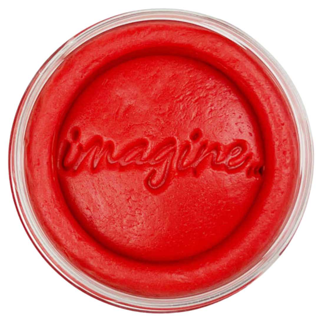 Rode invitation to imagine speelklei in een potje, met het woord 'imagine' erin gedrukt.