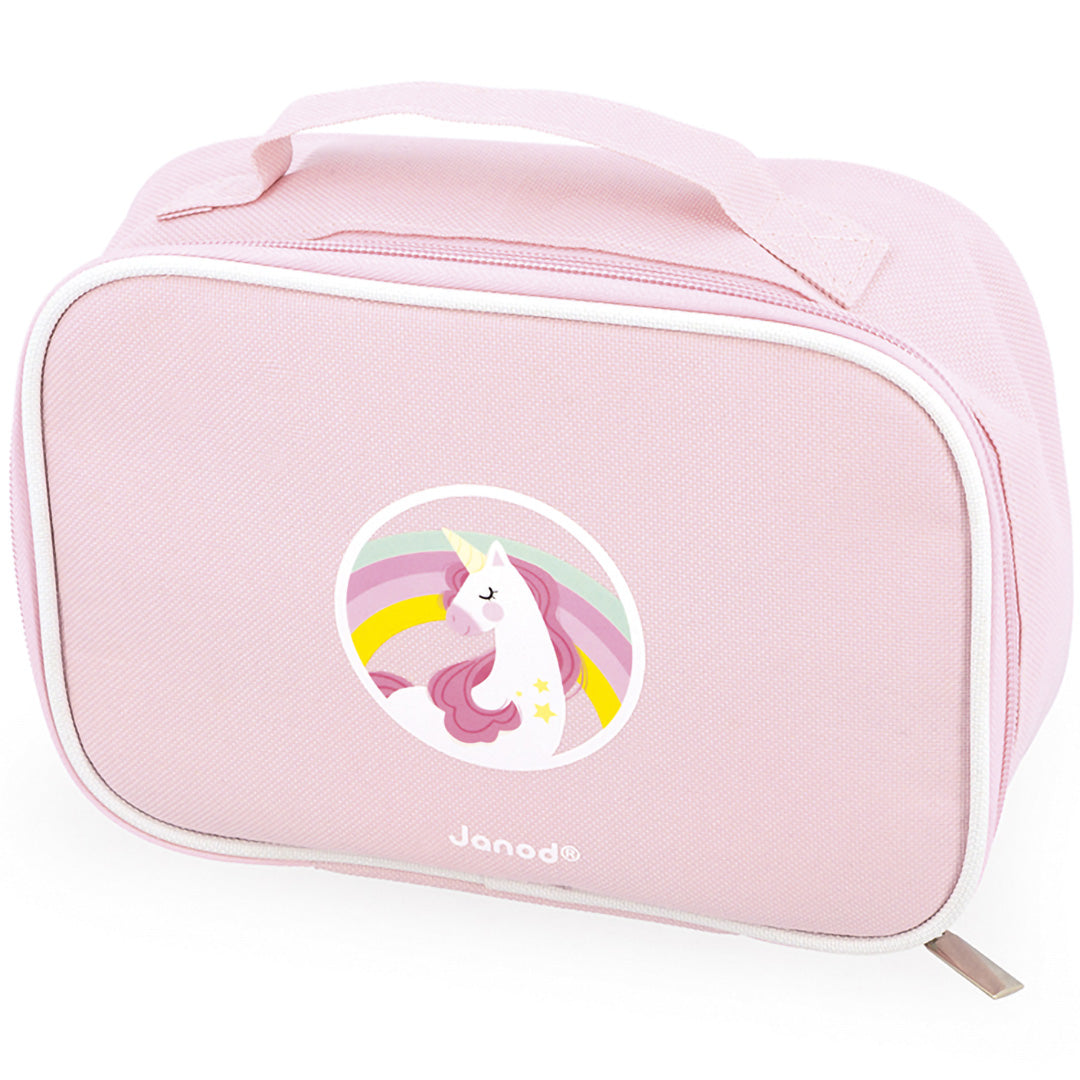 Detail van de roze Janod beautycase met eenhoorn logo.