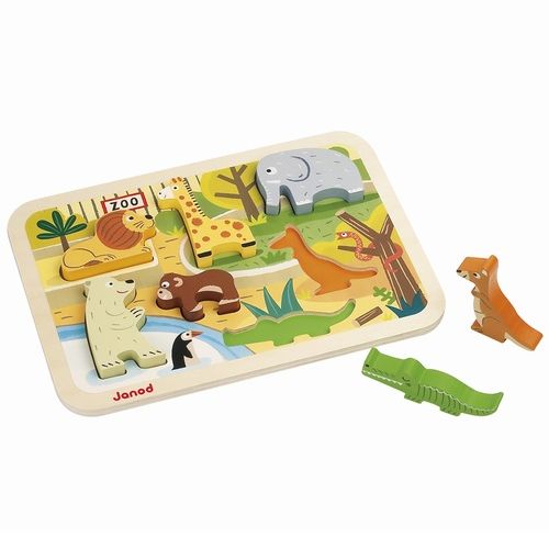 Janod houten chunky puzzel met dierentuin dieren, enkele puzzelstukken liggen naast de puzzelplank.