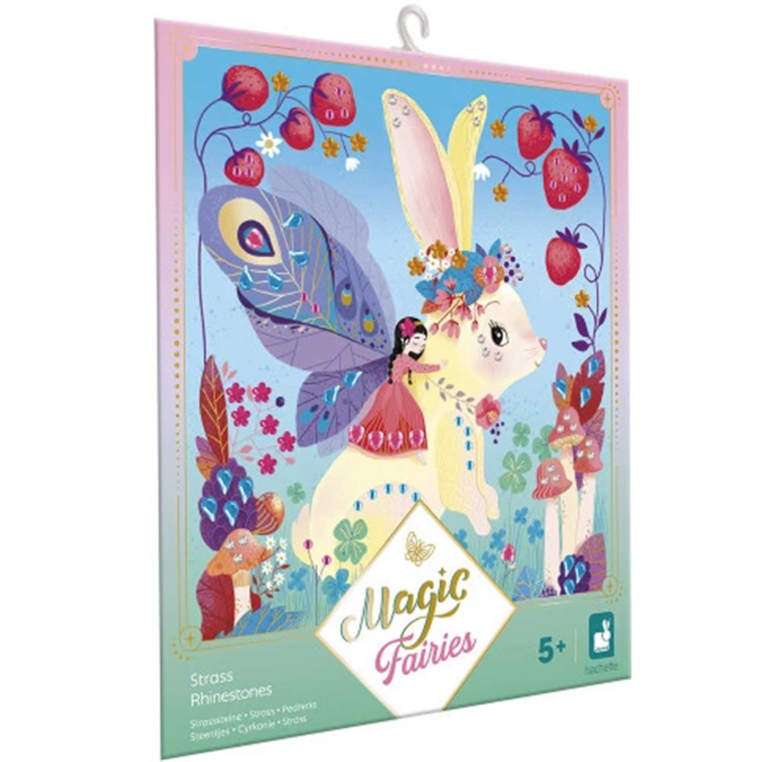 Verpakking van de Janod knutselset met strass, met een illustratie van een konijn met vleugels en een fee in een sprookjesbos.