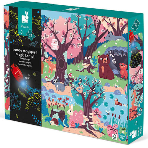 Janod magische puzzel 'Het bos' verpakking met een kleurrijke bosscène en dieren, inclusief demonstratie van de magische lamp.