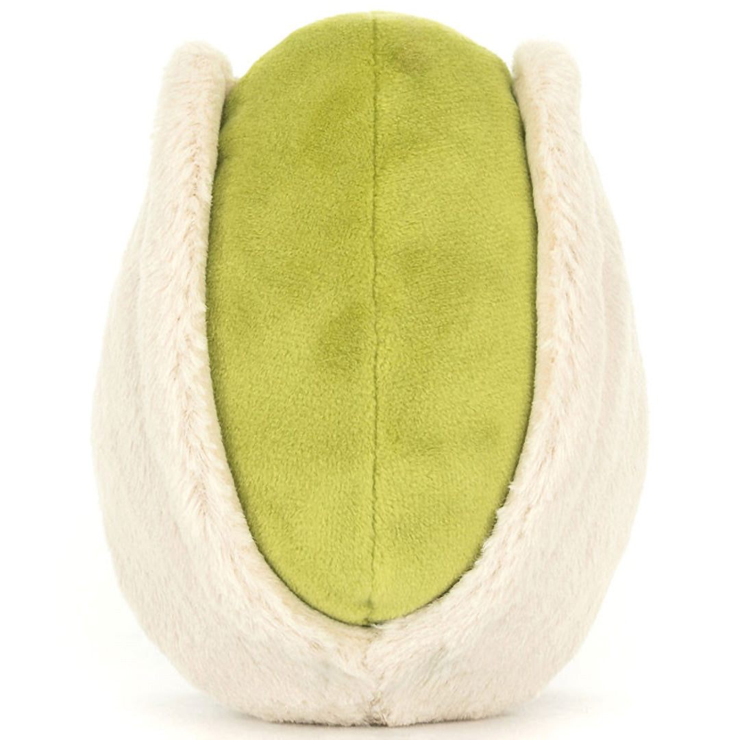 Voorkant van de Jellycat amuseables knuffelpistache, met de groene binnenkant en crèmekleurige schil.