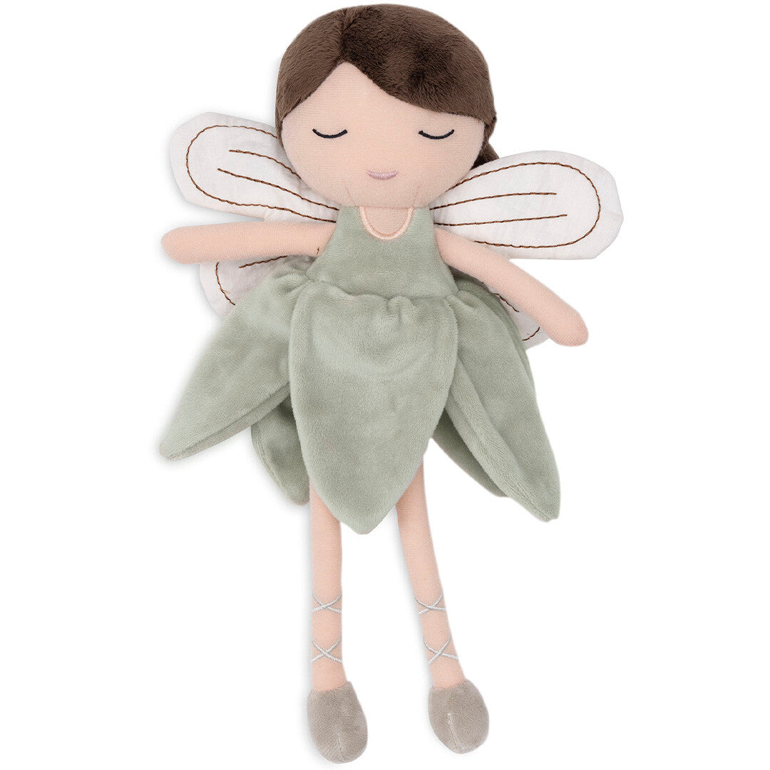 Jollein Livia lappenpop elfje met bruin haar, groene jurk en witte vleugels, staand op een witte achtergrond.