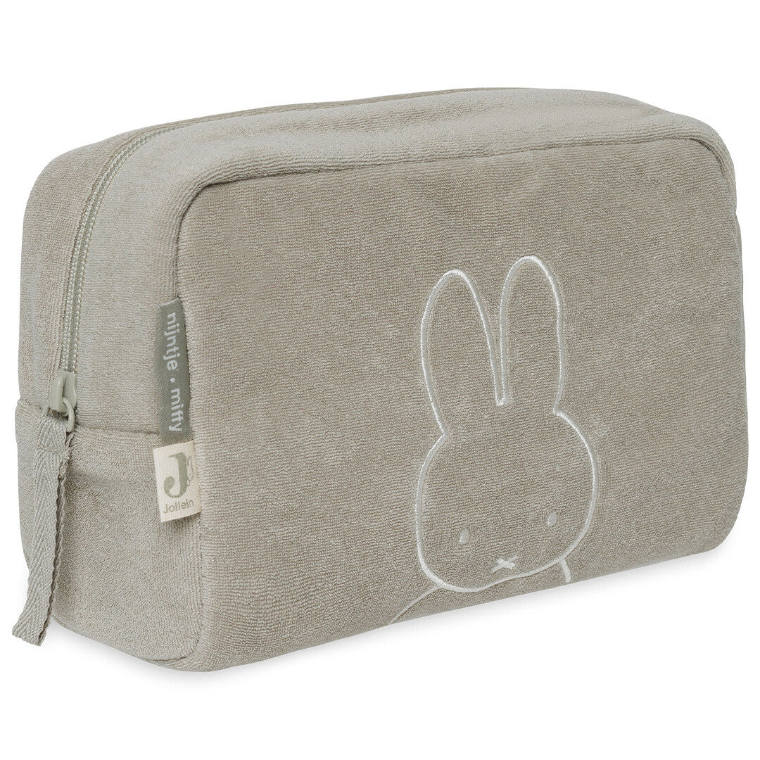 Jollein beige badstof toilettas met geborduurde Miffy, schuin van voren.