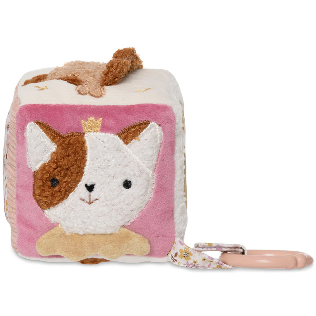 Jollein activiteitenkubus met een kattenkop met kroontje en een roze ring.