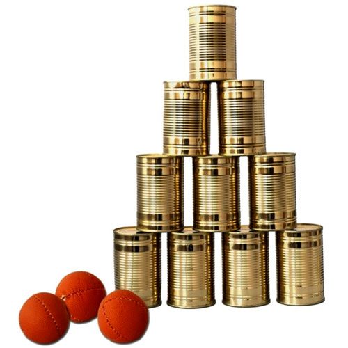 Kids at Work blikken gooien speelgoed met een piramide van gouden blikken en drie oranje ballen.