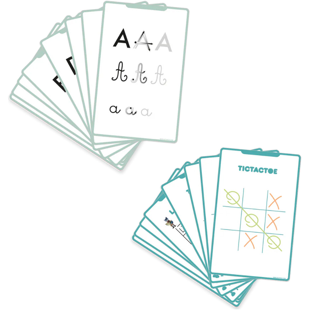 Een overzicht van twee stapels Kidywolf extra tekenkaarten, één met letters en één met spelletjes zoals tic-tac-toe.