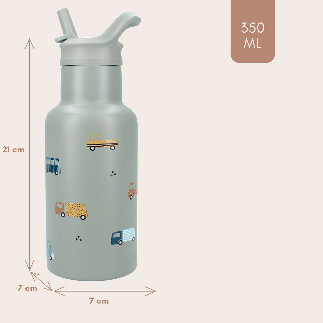 Infographic van de Kidzroom RVS drinkfles met voertuigpatroon, met afmetingen van 21 cm hoog en 7 cm breed, en een inhoud van 350 ml.