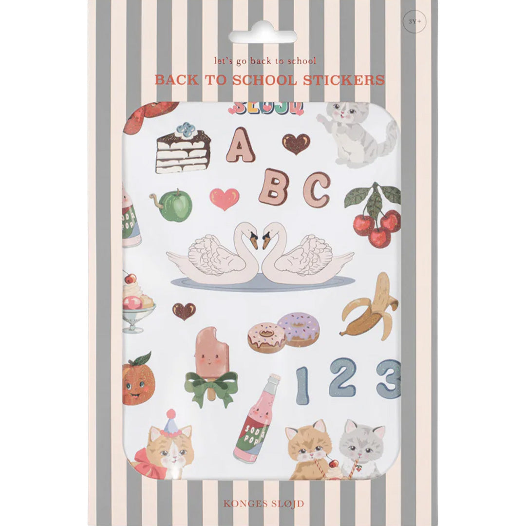 Verpakking van Konges Sløjd 'Back to School' stickers met diverse afbeeldingen van dieren, letters, cijfers en eten.