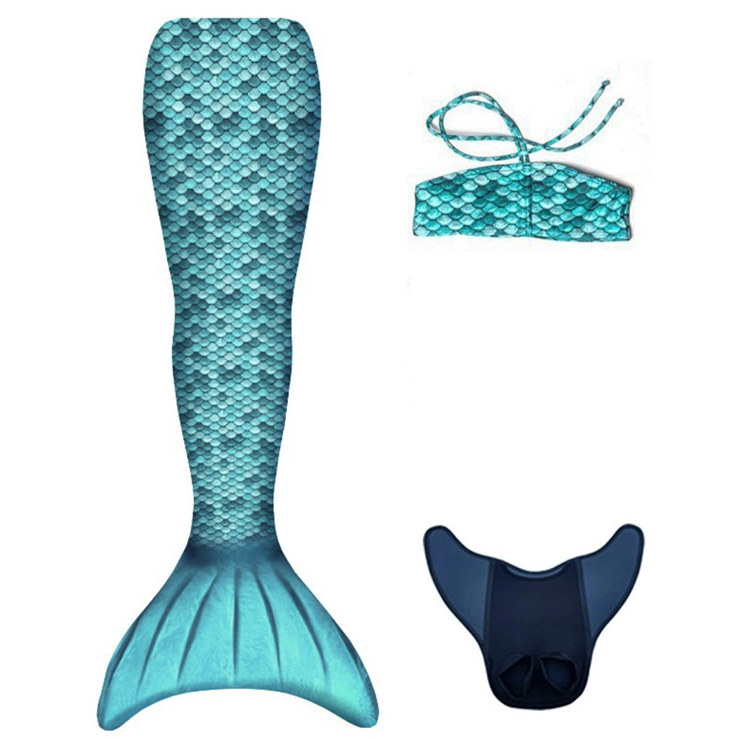 kuaki mermaids zeemeerminstaart set met turquoise schubbenpatroon, bijpassende bikinitop en een monofin.