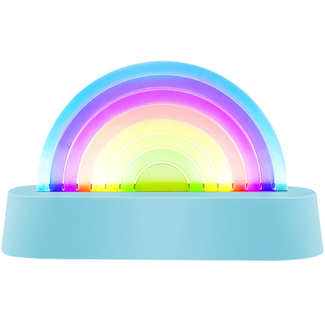 lalarma copenhagen verlichte regenboog nachtlamp met een lichtblauwe basis, van voren gezien.
