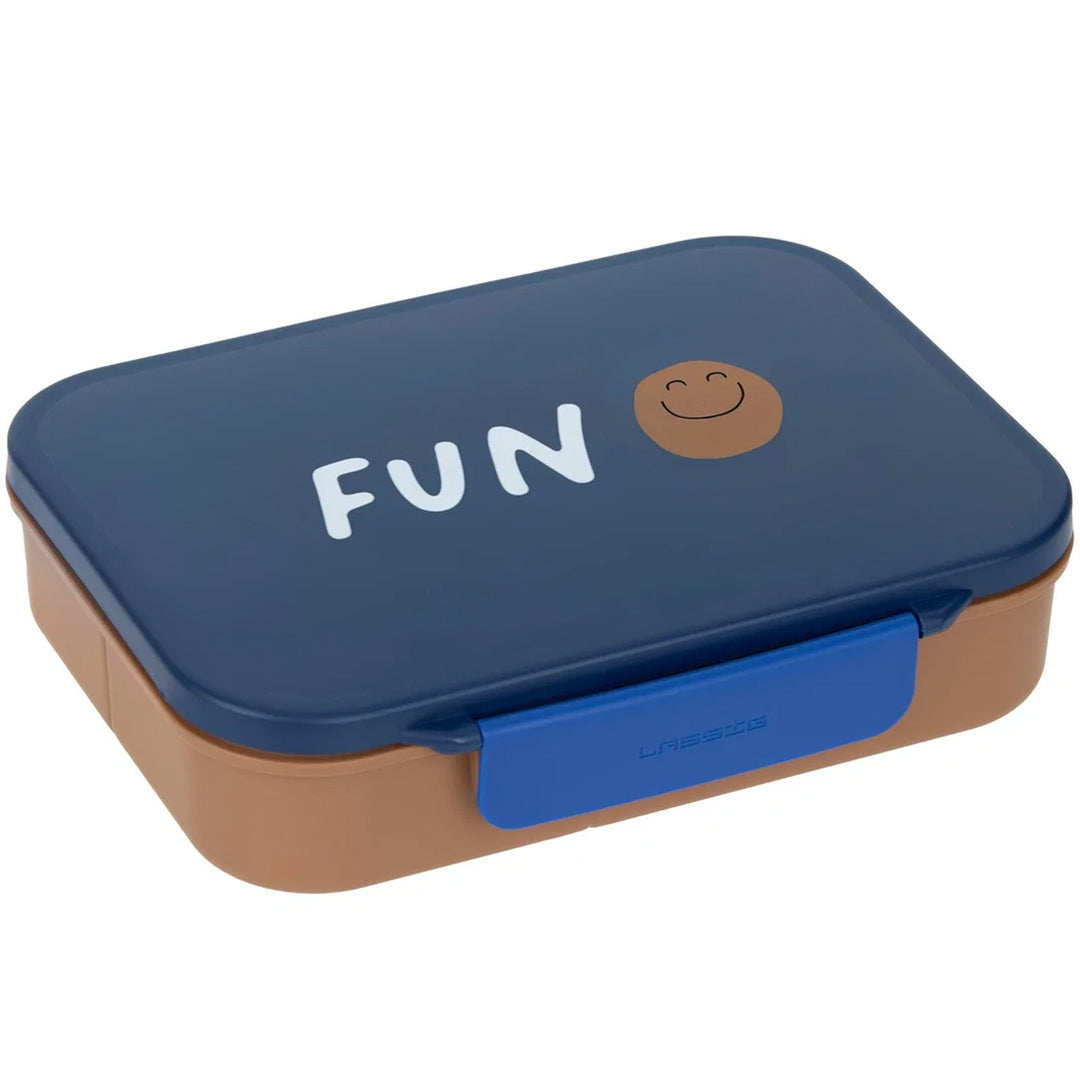 Lässig bento-broodtrommel voor kinderen, gesloten, met 'FUN' en een smiley op de marineblauwe deksel.