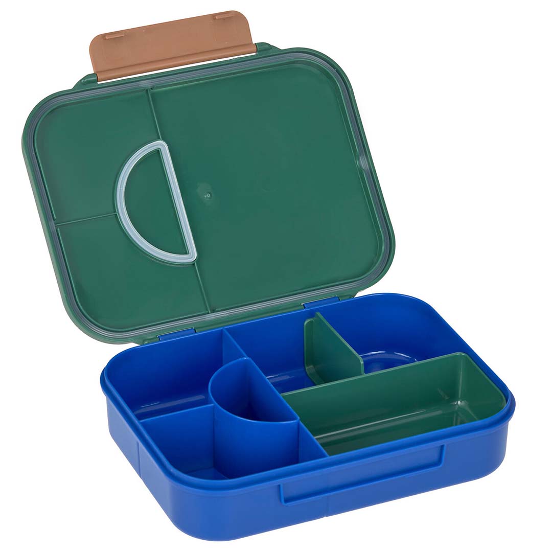 Open Lässig bento-broodtrommel met groene deksel en blauwe onderkant met meerdere vakken en een groen inzetbakje.