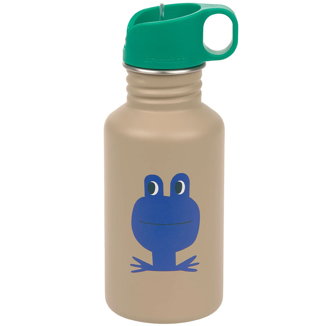 Lässig kinderdrinkfles van roestvrij staal met een blauwe kikkerillustratie en groene drinktuit waar water uit spuit.