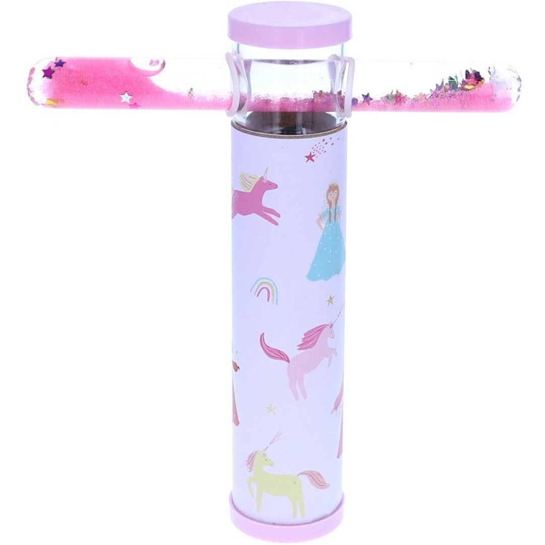 Le petit souk vloeibare caleidoscoop met roze vloeistof en glitter, versierd met prinsessen en eenhoorns.