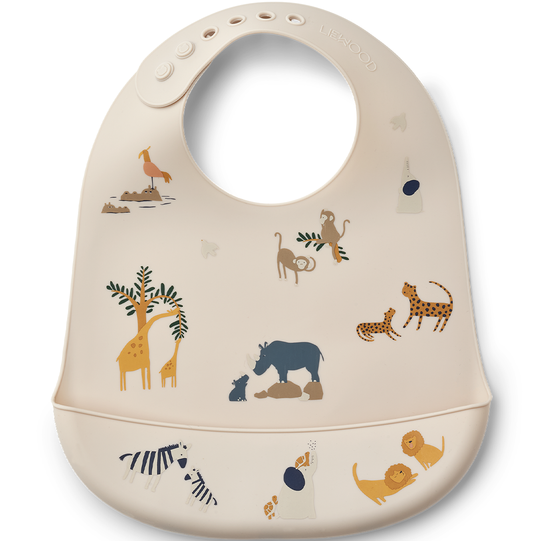 Liewood siliconen babyslabbetje met een print van diverse safari dieren.