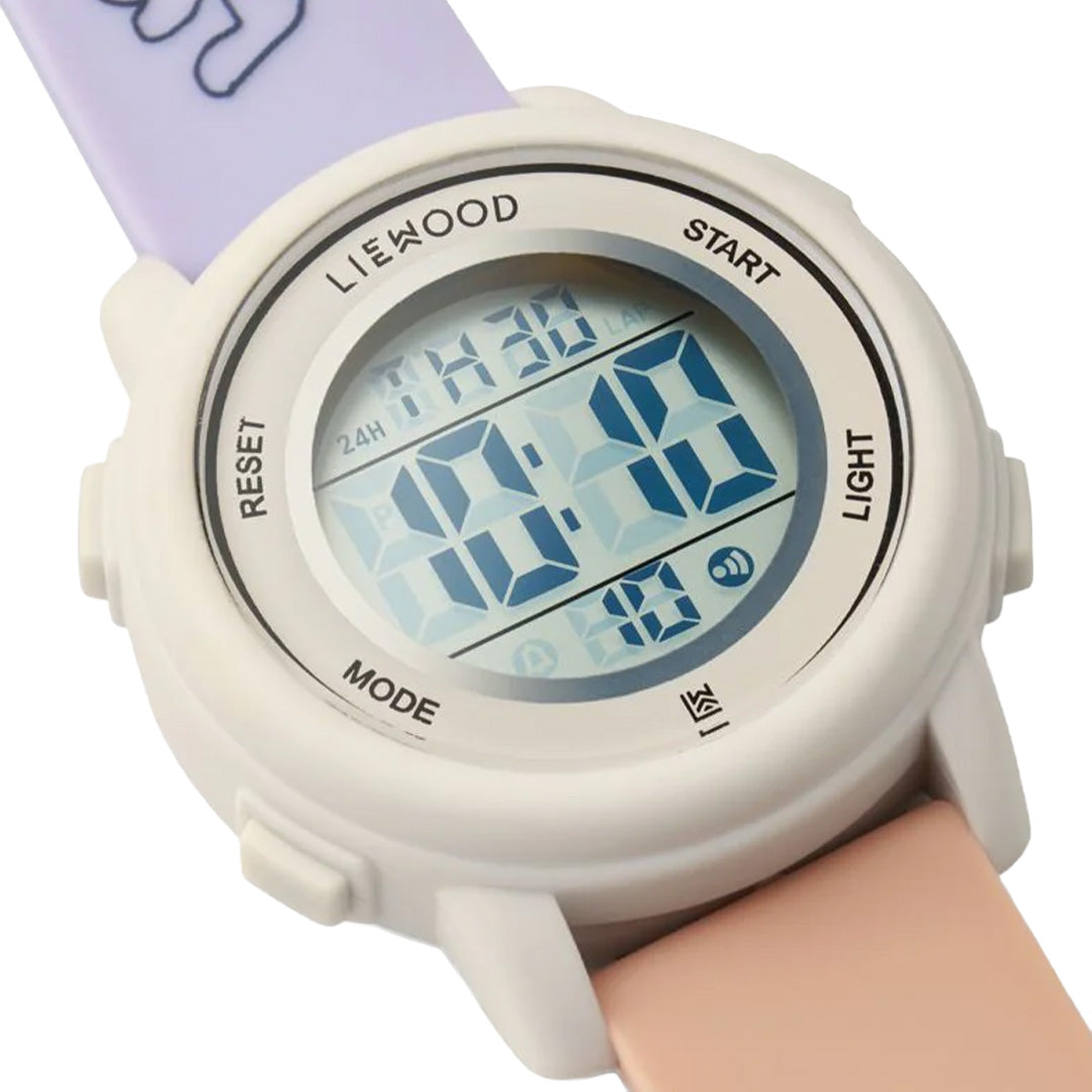 Close-up van het witte digitale display van het Liewood kinderhorloge met de tijd 10:10.