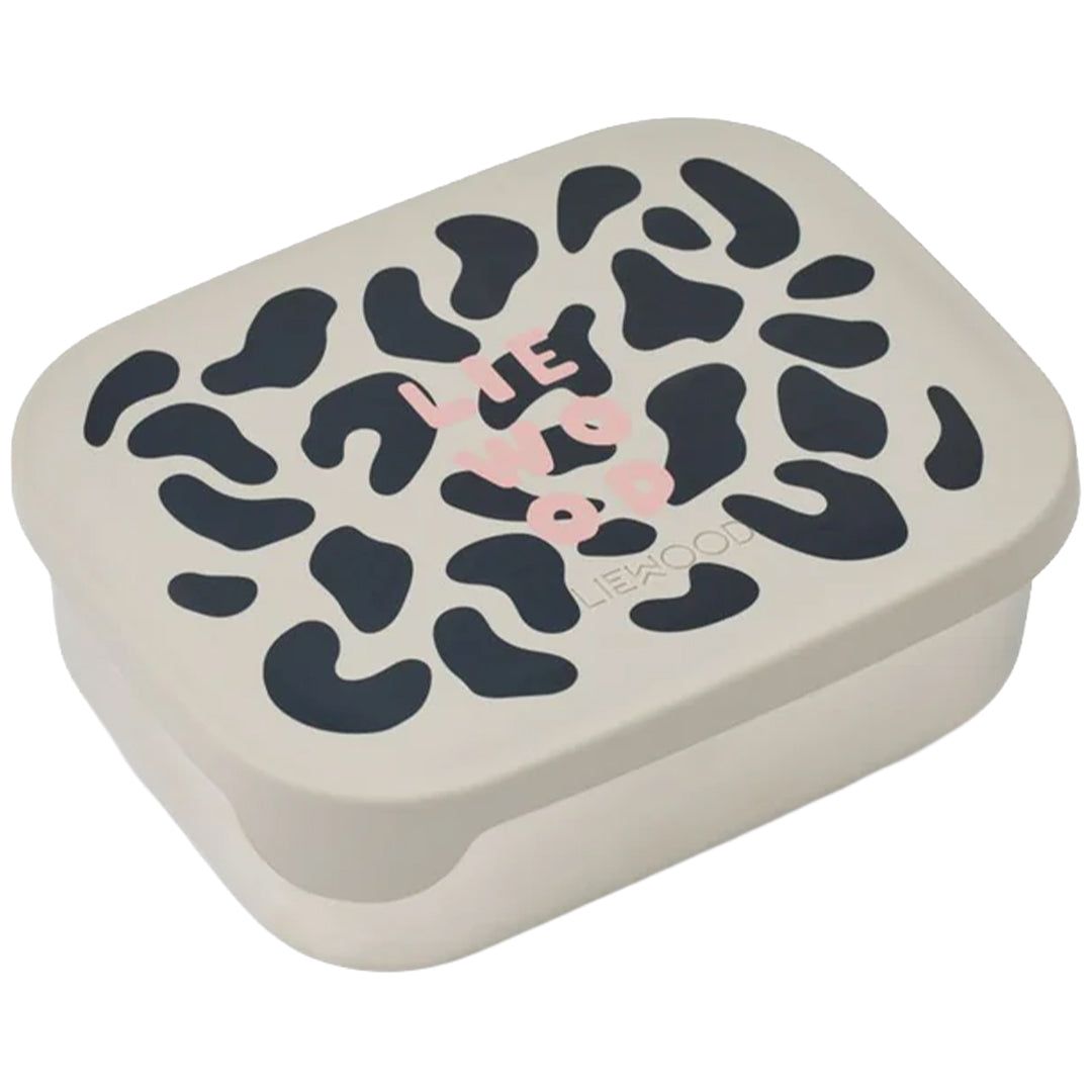 Liewood broodtrommel met beige onderkant en deksel met zwart-roze Mega Leo print.