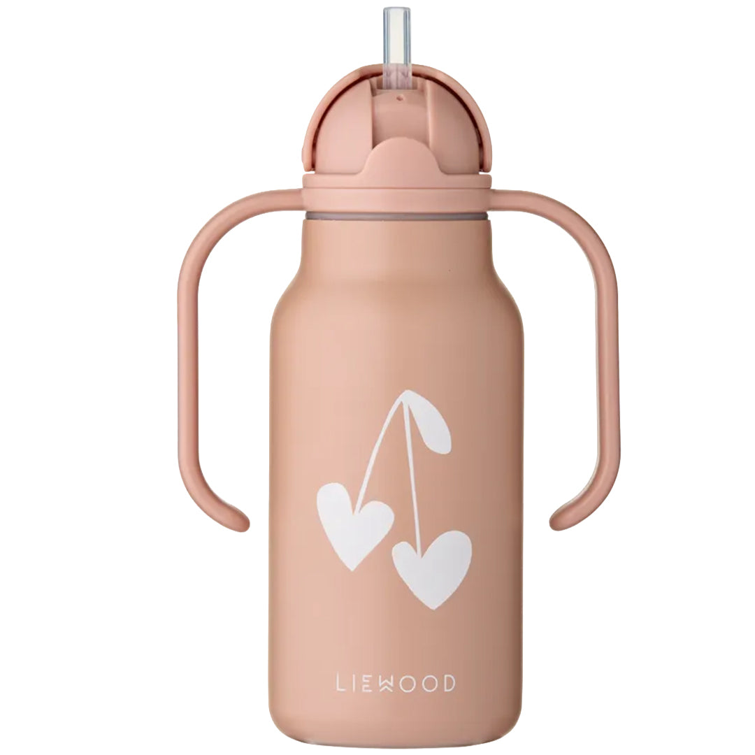 Liewood roze RVS thermosfles voor baby's met handvatten, een uitgeschoven rietje en een wit harten-kersenpatroon.
