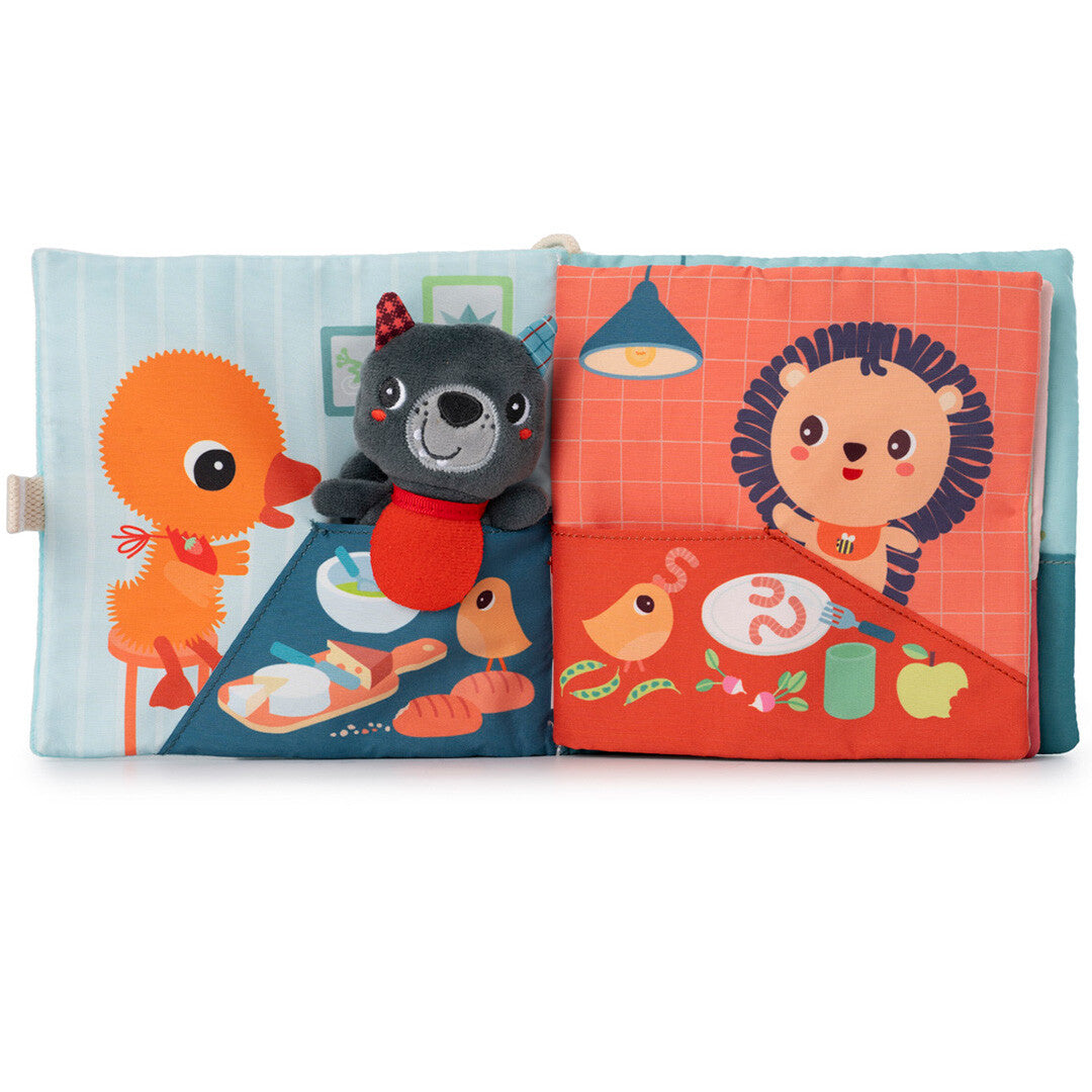 Lilliputiens babyspeelgoed activiteitenboek open met een wolf vingerpopje, een eend en een leeuw.