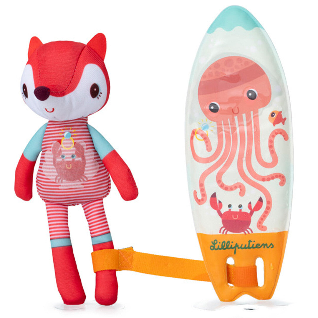 Lilliputiens badspeelgoed set met een rode vossenpop en een surfboard met octopus en krab.