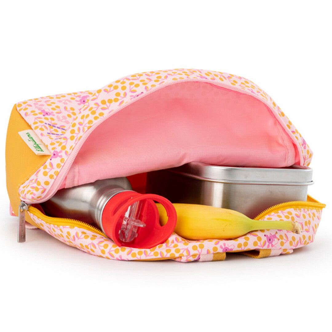 De open Lilliputiens kleuterrugzak toont een lunchbox, banaan en drinkfles aan de binnenkant.