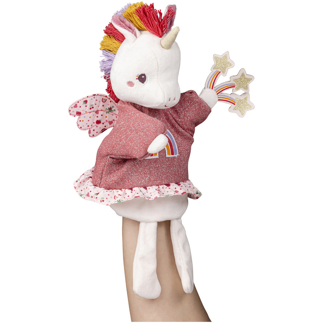 Lilliputiens eenhoorn handpop Lena op een hand, met roze vleugels en sterren.