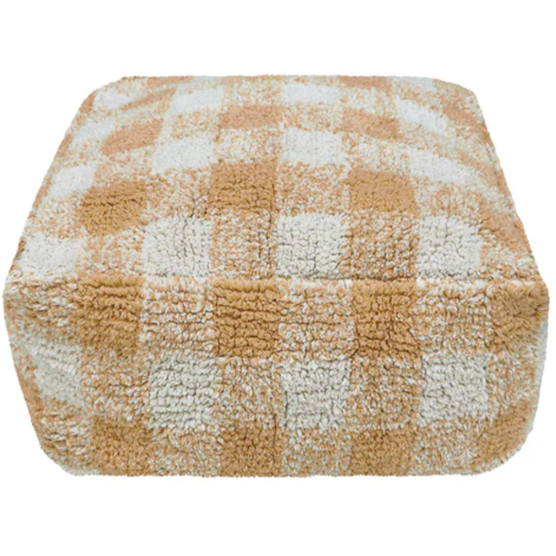 Lorena Canals poef met een geruit patroon in honingkleur en wit.