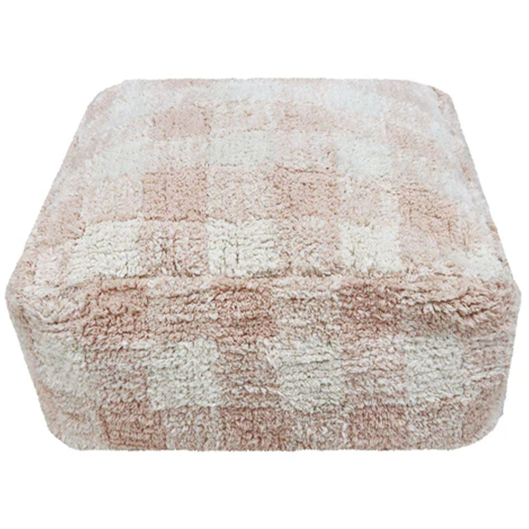 Lorena Canals poef met roze en wit vichy patroon op een witte achtergrond.