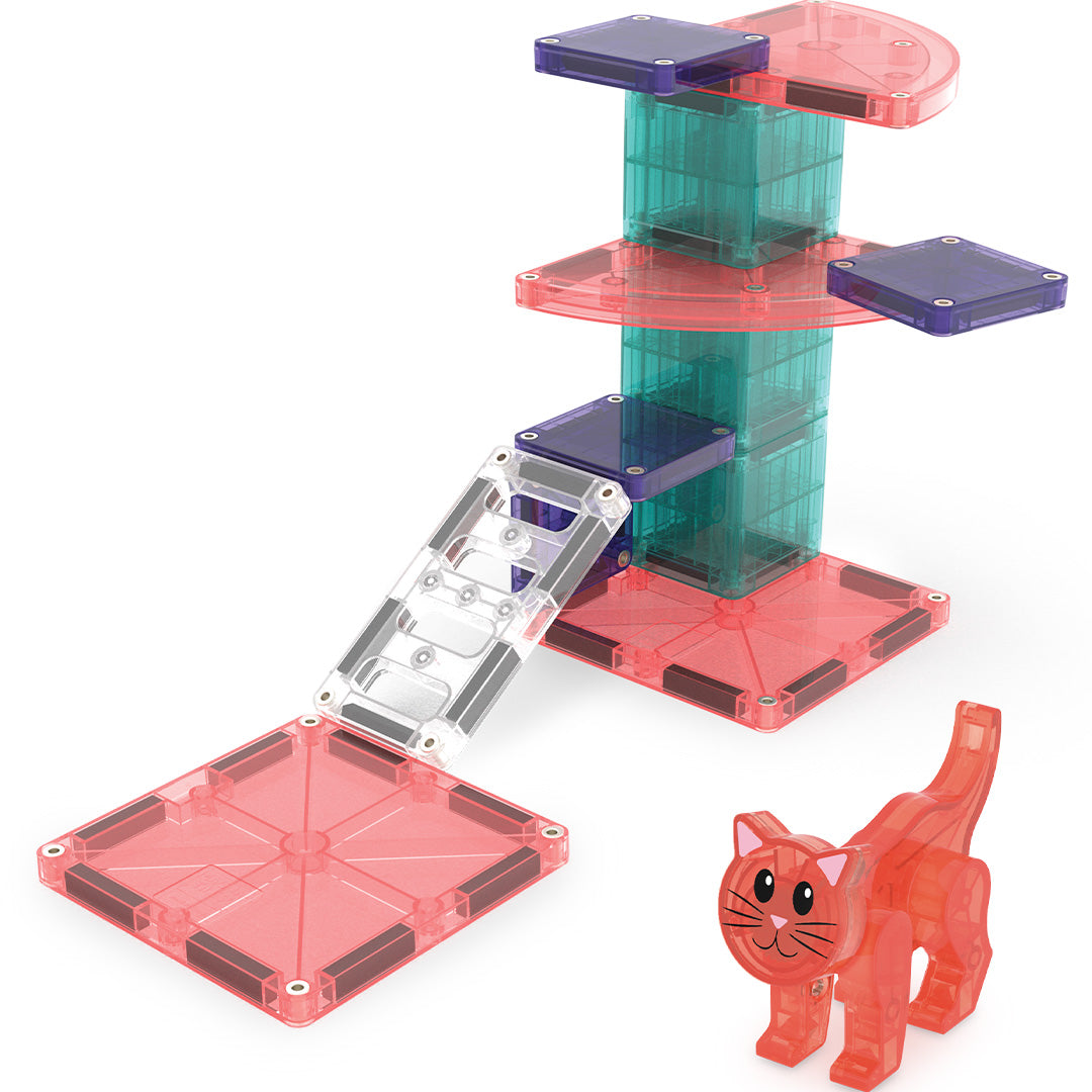 Magna-Tiles Cat Tree bouwset met een rood-blauwe kattenboom en een transparant rood kattenfiguur.