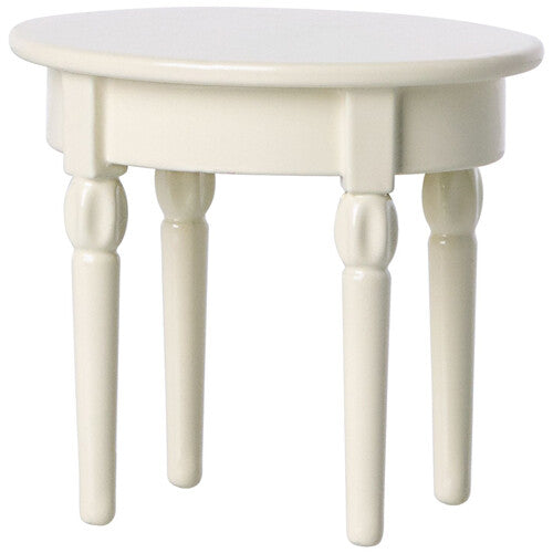 Maileg beige metalen ovale bijzettafel voor een poppenhuis.