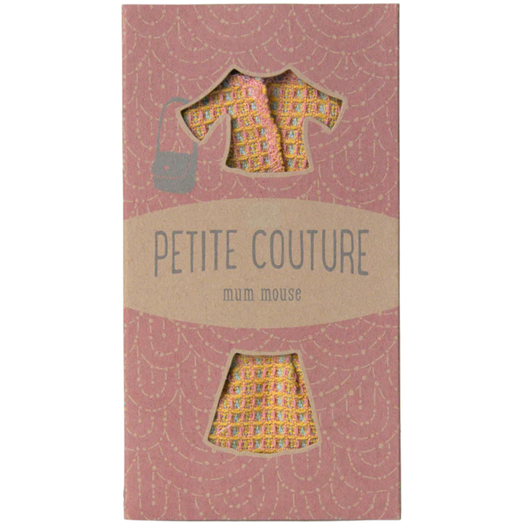 Verpakking van de Maileg Petite Couture poppenkleding set voor een moedermuis.