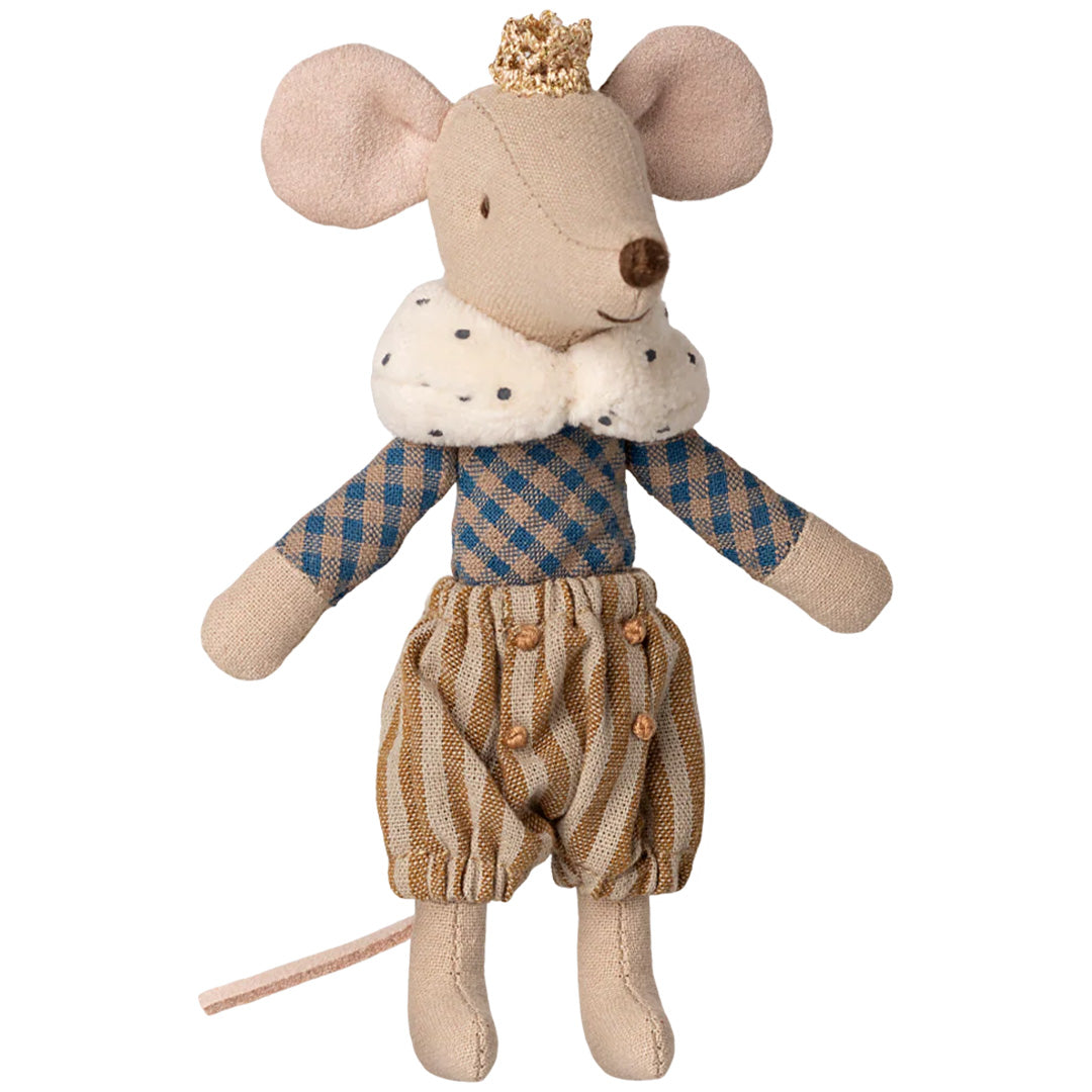 Maileg knuffelmuis grote broer prins met kroon, geruit shirt en gestreepte broek.
