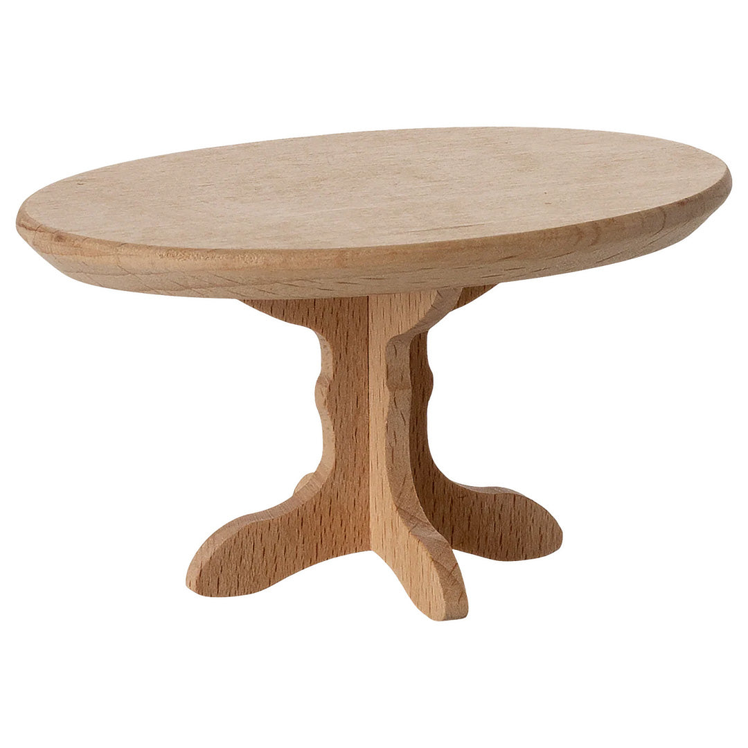 Maileg houten poppenhuis koffietafel van natuurlijk hout, schuin gefotografeerd.