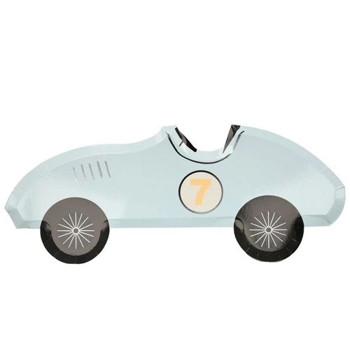 Een lichtblauw meri meri raceauto bordje met het nummer 7 erop.