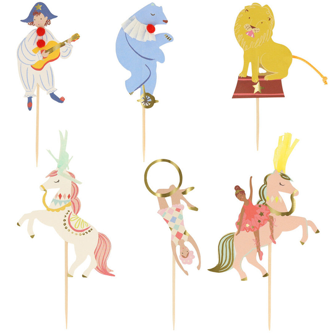Meri Meri circus cupcake toppers met een clown, beer, leeuw, paarden en een acrobaat.