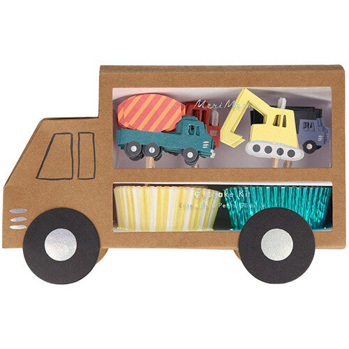 Meri Meri cupcake set de bouw in een kartonnen verpakking in de vorm van een vrachtwagen.