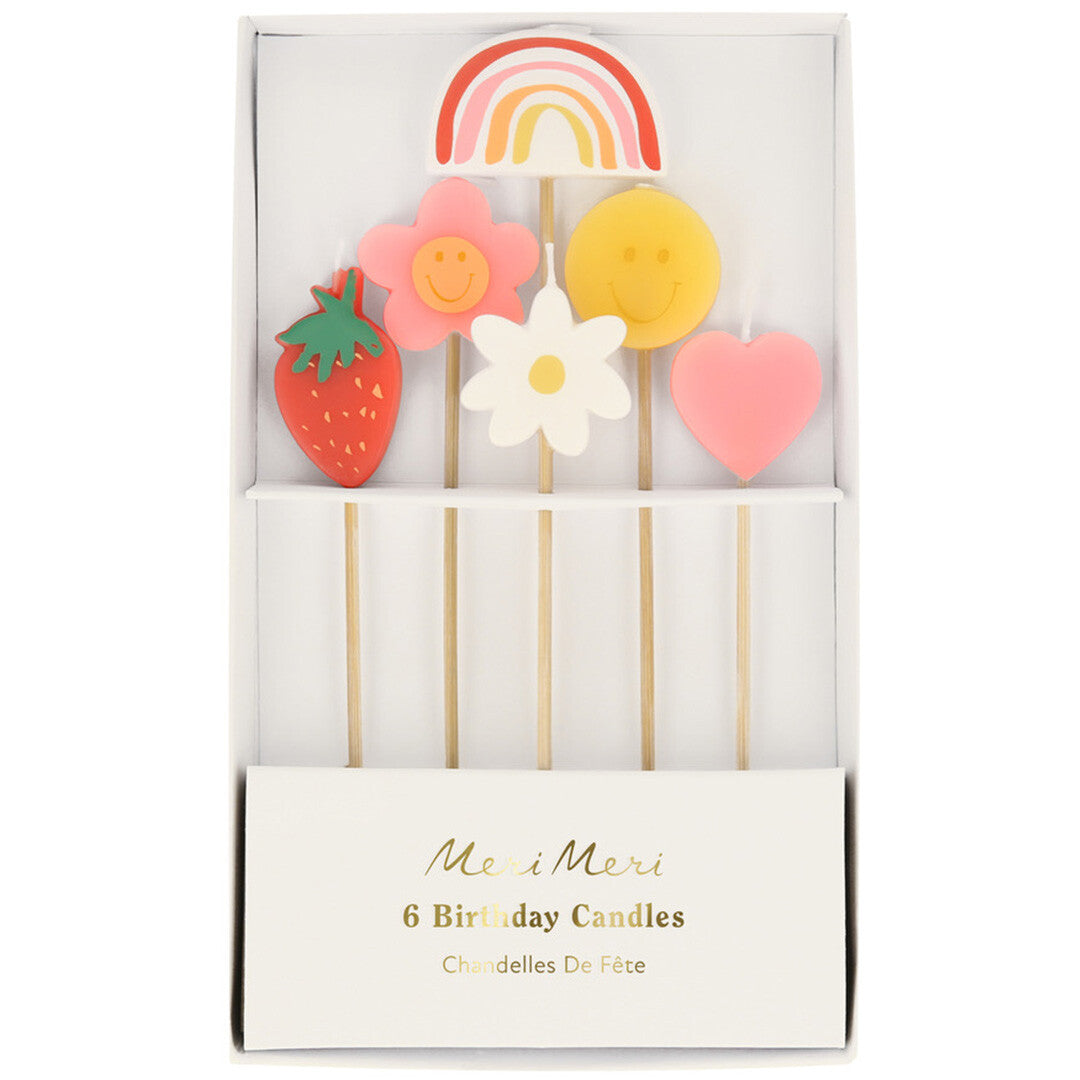 Verpakking van de Meri Meri set met zes vrolijke verjaardagskaarsjes in diverse figuren.