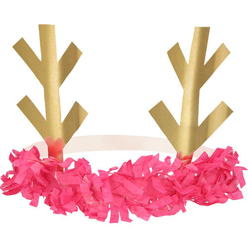 Een Meri Meri rendier hoofdband met gouden geweien en fuchsia franjes.