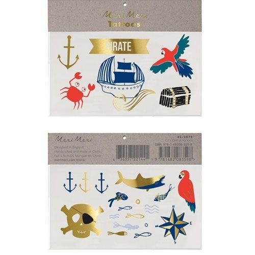 Meri Meri set piraten tattoos met afbeeldingen van ankers, een schip, papegaai, schatkist, doodshoofd en haai.
