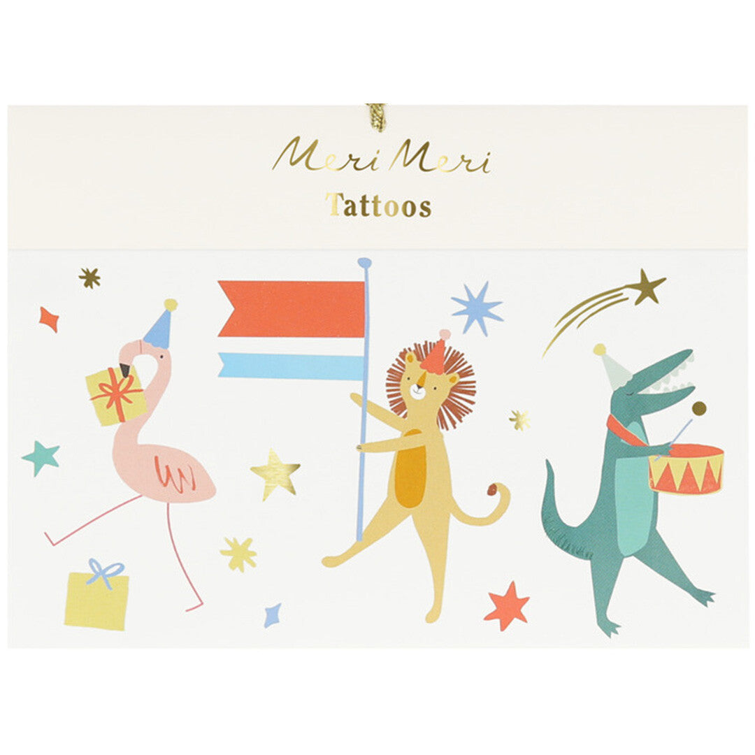 Verpakking van Meri Meri tattoos met feestelijke dieren zoals een flamingo, leeuw en dinosaurus.