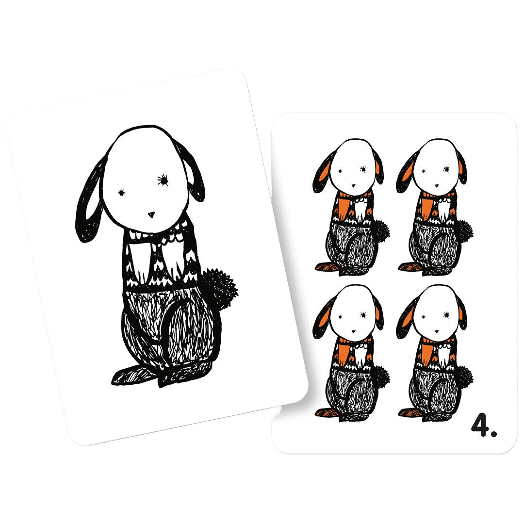 Twee Mini Coco flashcards voor baby's met een konijn en vier konijnen met het nummer 4.