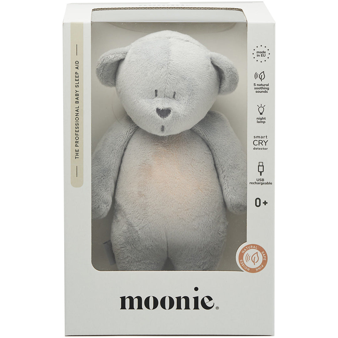 Verpakking van de moonie grijze knuffelbeer met nachtlamp en geluid.