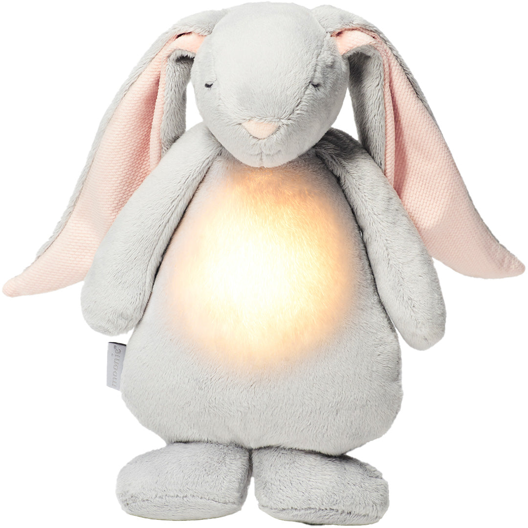 moonie pluchen konijn met een oplichtende buik als nachtlamp.