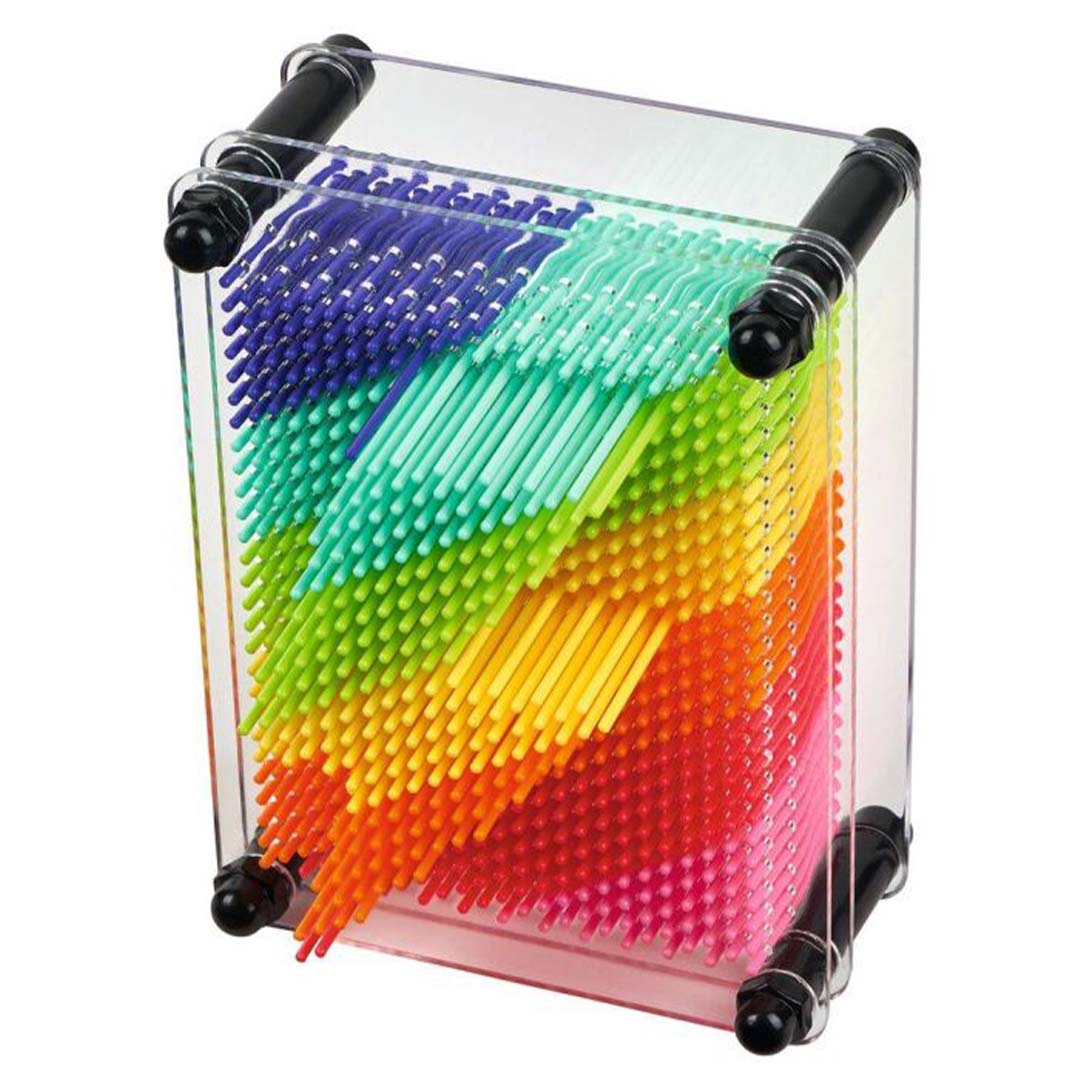 moses. 3D pin art speelgoed met regenboogkleurige pinnen die een golvende textuur creëren.