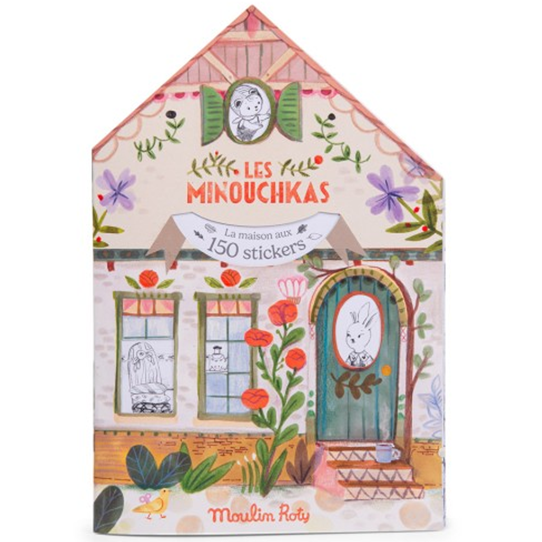 Moulin Roty kleur- en stickerboek Les Minouchkas in de vorm van een huis met illustraties van ramen en bloemen.