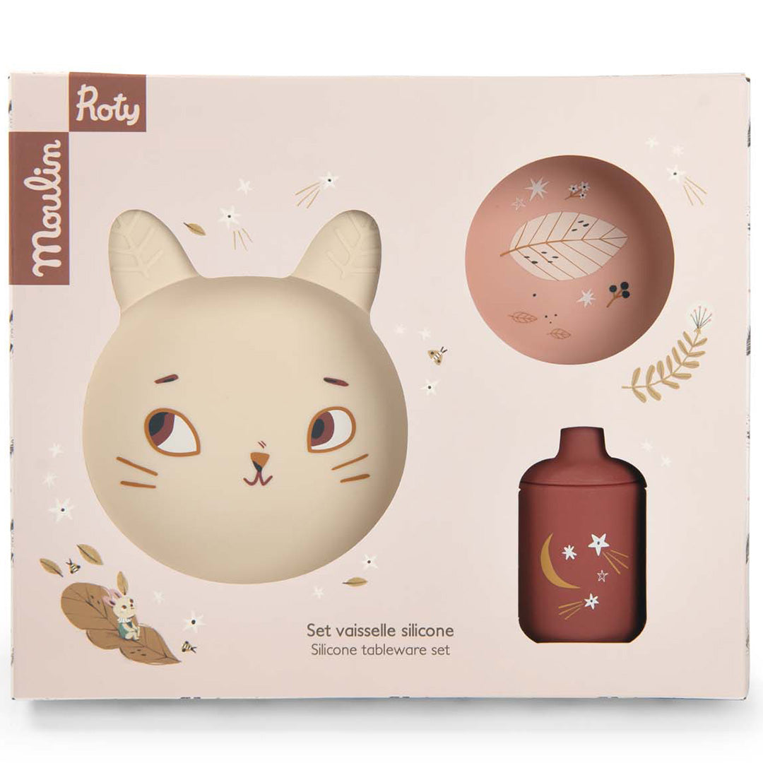 De verpakking van de Moulin Roty siliconen serviesset met afbeeldingen van de kat, kom en drinkbeker.